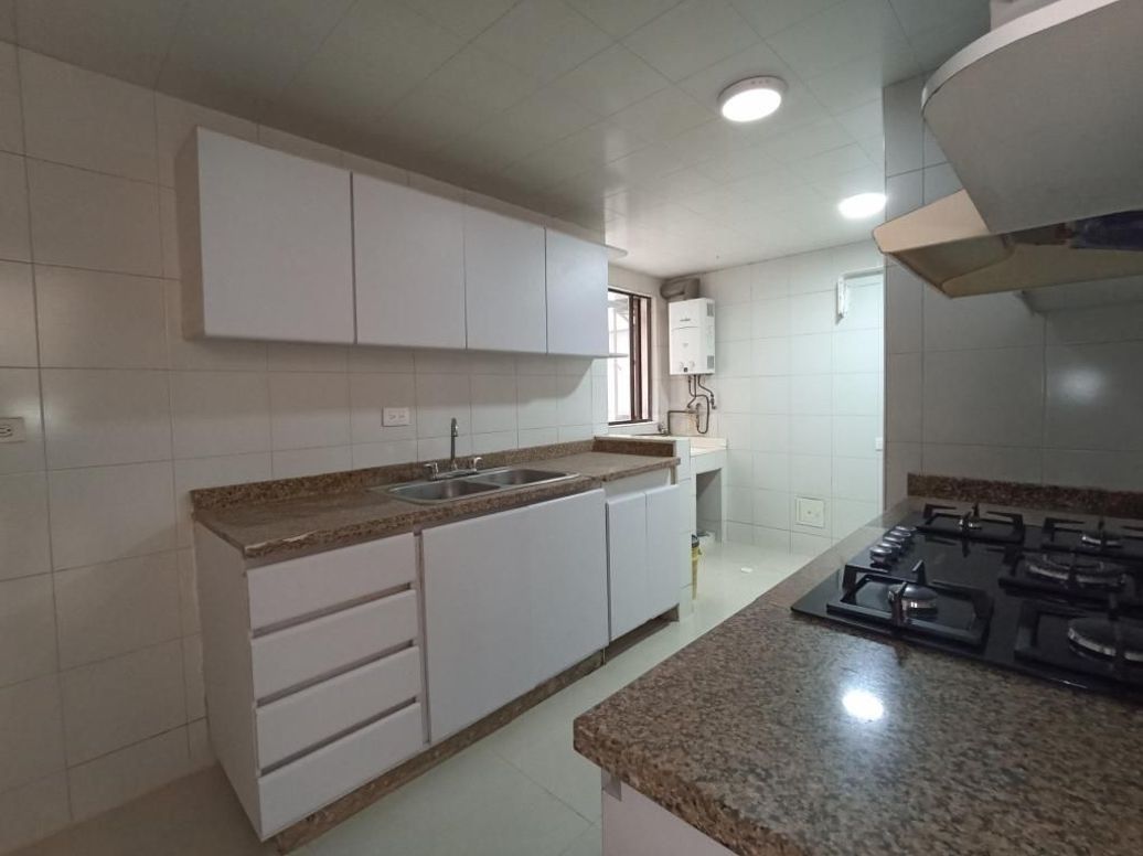 Apartamento de 4 alcobas en venta en Rincon Del Chicó, Bogotá, 111 m² · foto 10 de 20