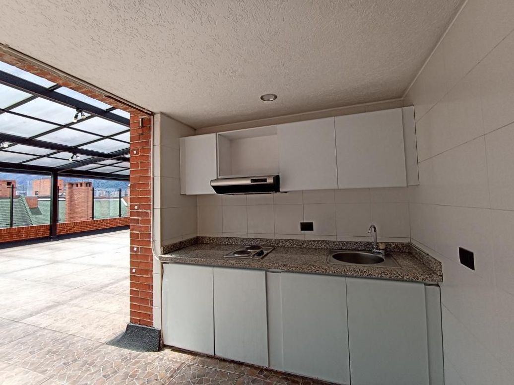 Apartamento de 4 alcobas en venta en Rincon Del Chicó, Bogotá, 111 m² · foto 15 de 20