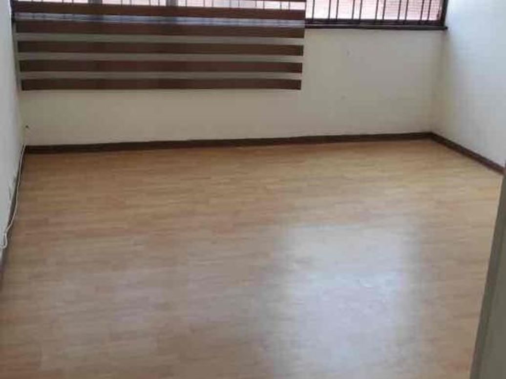 Casa de 5 alcobas en venta en Las Villas, Bogotá, 290 m² · foto 13 de 20