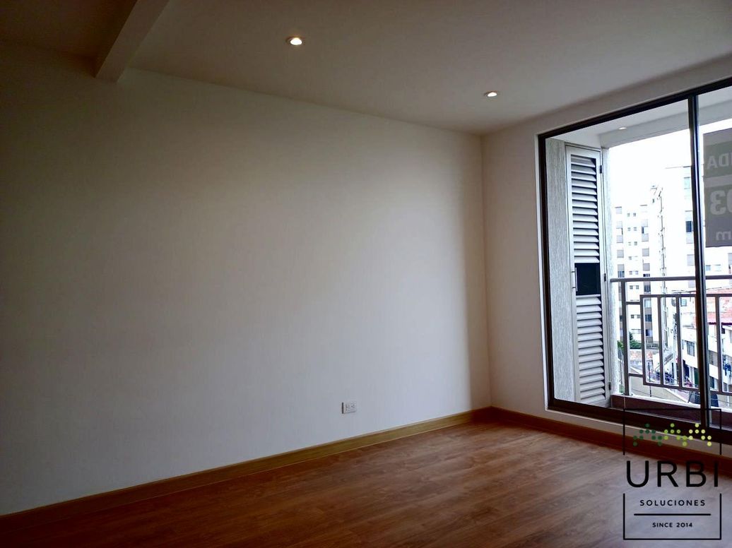 Apartamento de 3 alcobas en venta en Prado Veraniego Norte, Bogotá, 66 m² · foto 7 de 16
