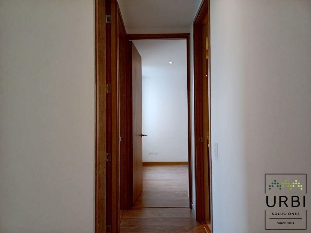 Apartamento de 3 alcobas en venta en Prado Veraniego Norte, Bogotá, 66 m² · foto 12 de 16