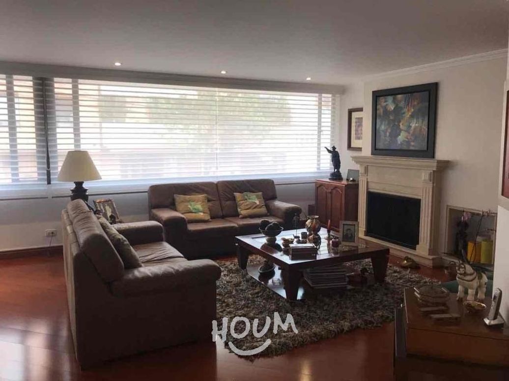Apartamento de 3 alcobas en venta en Bellavista, Bogotá, 166 m² · foto 3 de 10