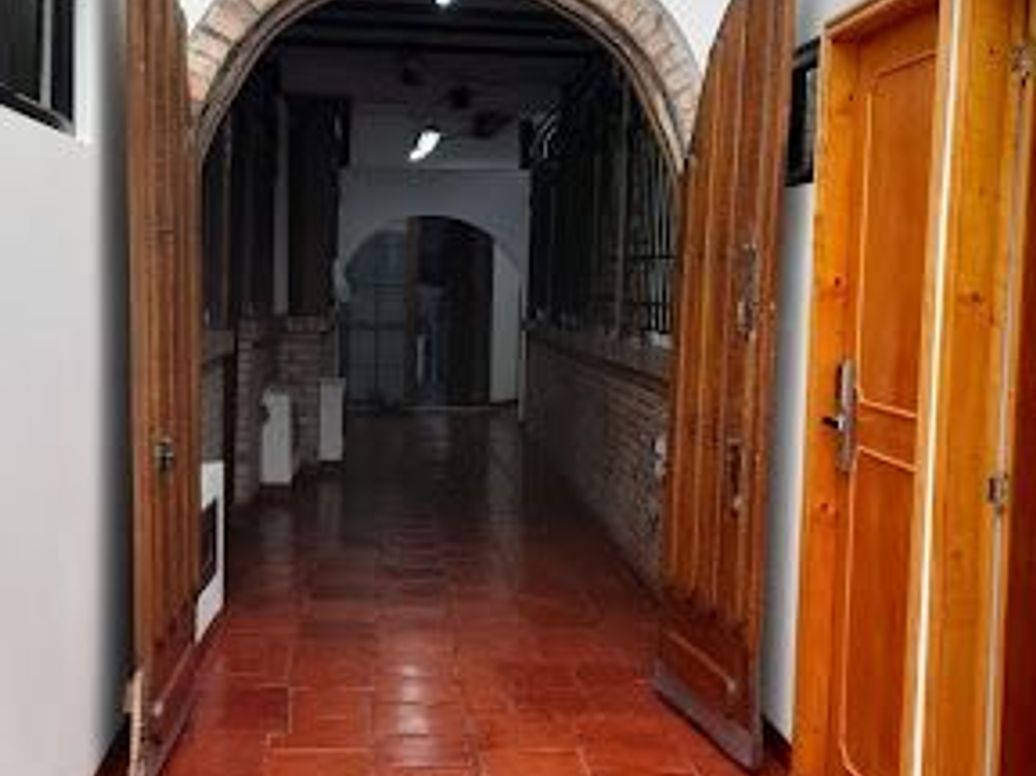 Casa de 6 alcobas en venta en Centro Historico, Bogotá, 958 m² · foto 7 de 8