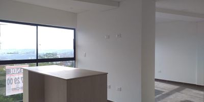 Apartaestudio en arriendo en unidad cerrada en Alamos cerca a via principal, supermercados de cadena, parque principal, centros comerciales, universidades, rutas de transporte publico y servicios complementarios. con hermosos acabados modernos, amplios espacios, cuenta con salacomedor, pisos en ceramica, una habitacion y un baño, cocina integral, estufa y calentador a gas, zona de ropas. La unidad cuenta con  un parqueadero cubierto. Vigilancia y portería las 24 Horas.  Inmuebles sujetos a verificación de disponibilidad.