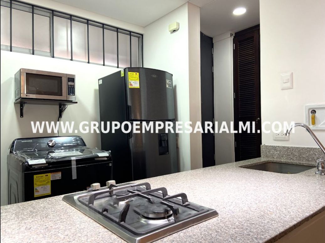 APARTAESTUDIO AMOBLADO EN ARRIENDO - SECTOR POBLADO COD: 30176 en El Poblado