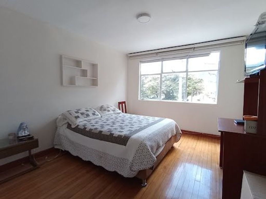 Casa de 4 alcobas en venta en La Soledad, Bogotá, 259 m² · foto 14 de 20