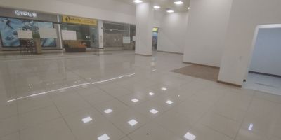 Hermoso local ubicado en uno de los mejores centro comerciales de Envigado, CITY PLAZA te ofrece un trafico natural donde llevaras tu negocio a otro nivel, no dejes perder esta gran oportunidad y llamanos