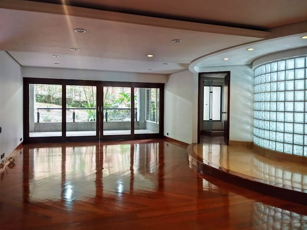 Casa en Arriendo o venta en El Salado, Comuna 6, Envigado en Loma Del Chocho