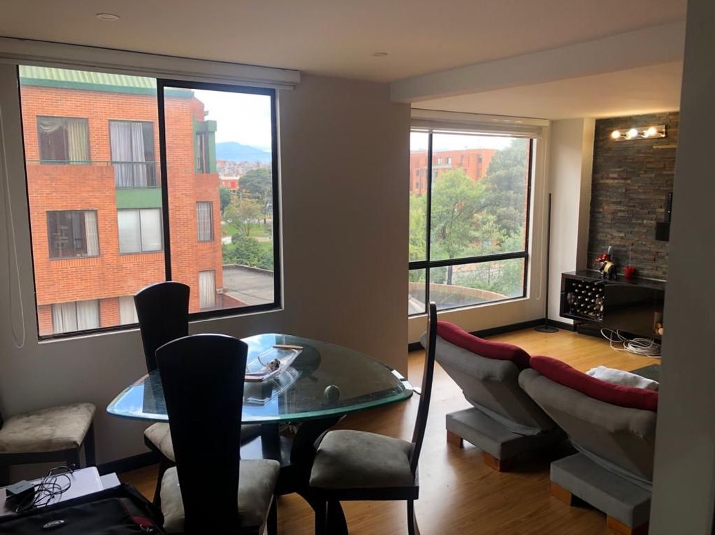 Apartamento de 5 alcobas en venta en Cjr Sendero Real De Hayuelos, Bogotá, 103 m² · foto 4 de 20