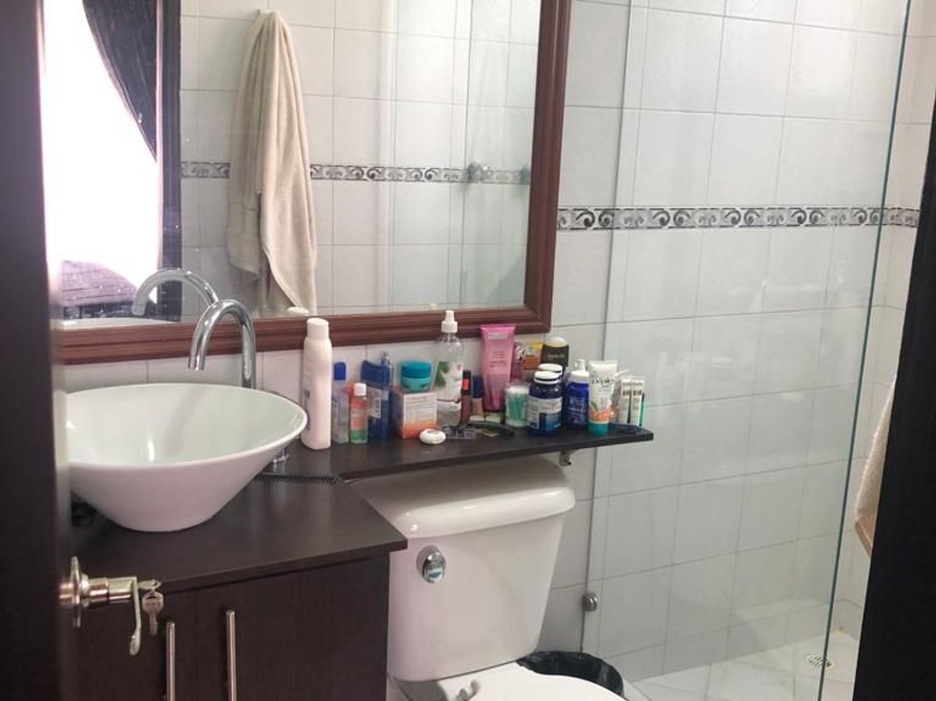 Apartamento de 5 alcobas en venta en Cjr Sendero Real De Hayuelos, Bogotá, 103 m² · foto 16 de 20