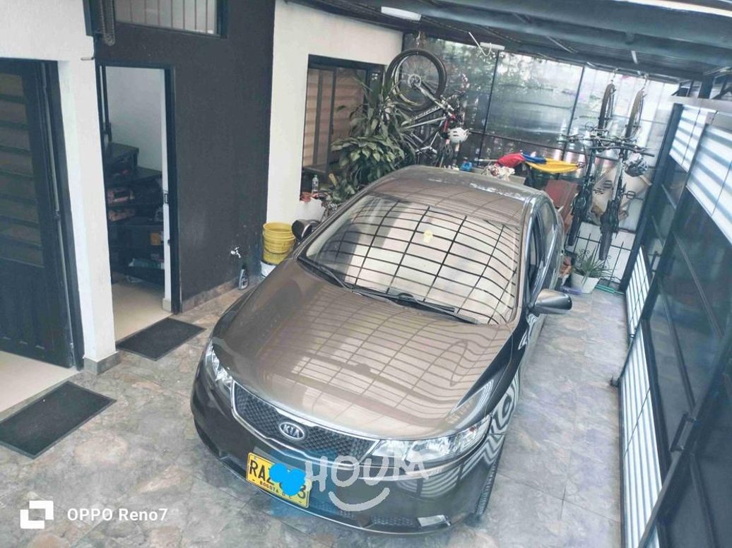 Casa de 4 alcobas en venta en La Isabela, Bogotá, 126 m² · foto 2 de 20