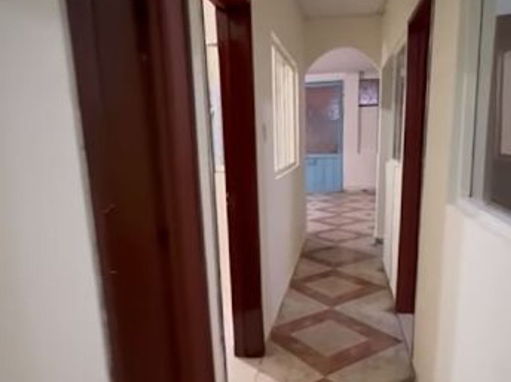 Casa de 9 alcobas en venta en Primavera, Bogotá, 216 m² · foto 6 de 20