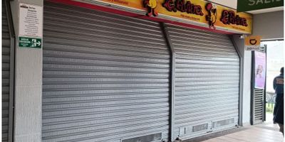 Local de dos plantas en venta, se encuentra ubicado en Centro comercial Parque Campestre sobre Via Indumil, sector altamente comercial, cuenta con un area de 75 m2, zona de lavanderia, servicios publicos. El precio de venta es NEGOCIABLE.

Contactanos para mas informacion.
