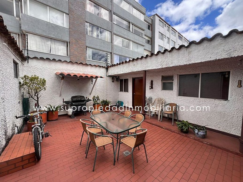 Casa de 5 alcobas en venta en Pasadena, Bogotá, 300 m² · foto 12 de 20