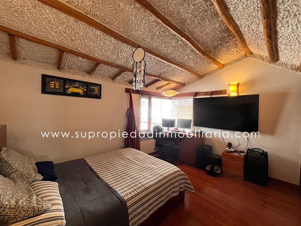 Casa de 5 alcobas en venta en Pasadena, Bogotá, 300 m² · foto 19 de 20