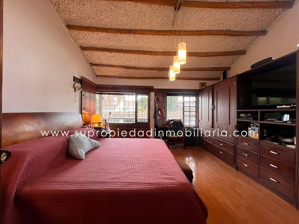 Casa de 5 alcobas en venta en Pasadena, Bogotá, 300 m² · foto 14 de 20