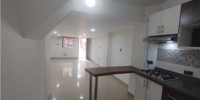 Apartaestudio en Arriendo Belén San Bernardo Medellin

 

Aparata estudio en arriendo sector belén área 22 metros un solo ambiente
Cocina integral,1 baño cabinado, pisos en cerámica red de gas, calentador
Garaje.
Cerca de súper mercados ara, de uno, la vaquita, tiendas de barrio, restaurantes.
Fácil acceso al transporte público. a 5 minutos del centro comercial arcadia.
