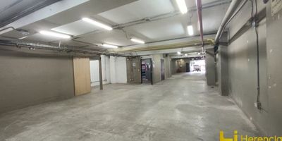 EDIFICIO en Conquistadores- Laureles sobre vía principal, el edificio cuenta con 5 pisos con 395m2 cada uno, altura de 3M. Cuenta con potente subestación de 500KVA de energía, ascensor de carga con capacidad de 1050 Kg o 14 personas, red contraincendios certificada, aire acondicionado central, resistencia de piso 1500 kg x m2,  circuito cerrado de television,  excelente ubicación en sector comercial y hotelero, ideal para Coworking, Co Living, hotel, contact center, centro de capacitación, industria, manufactura etc. agende ya su cita