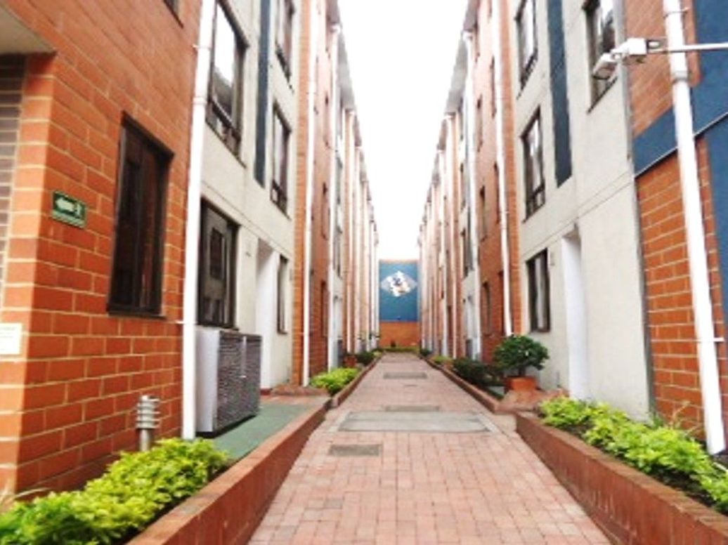 Apartamento de 3 alcobas en venta en Granjas Del Dorado, Bogotá, 66 m² · foto 6 de 20
