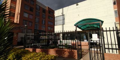 Lindo y acogedor apartamento ubicado en una excelente ubicacion, cuenta con excelente iluminacion y ventilacion, cerca a la autosur, cercano a centros comerciales, zonas comerciales, zonas bancarias.