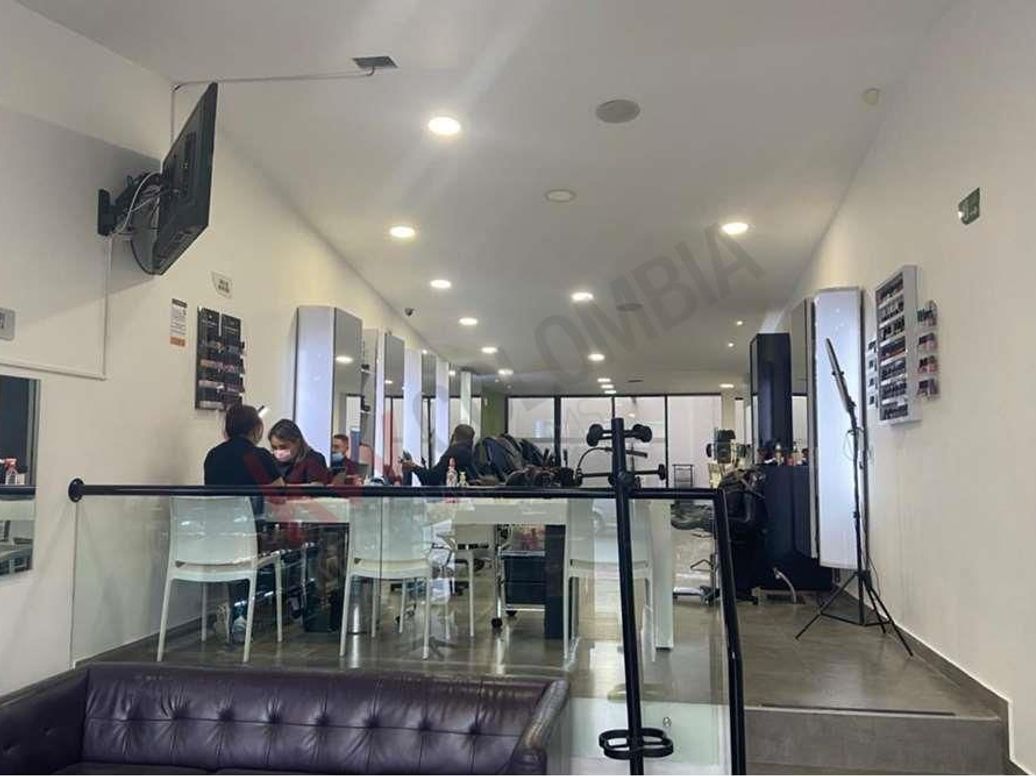 Casa de 4 alcobas en venta en Bella Suiza, Bogotá, 353 m² · foto 7 de 14