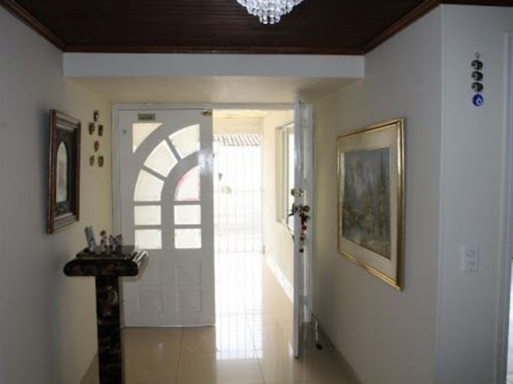 Casa de 3 alcobas en venta en Malibu, Bogotá, 300 m² · foto 4 de 20