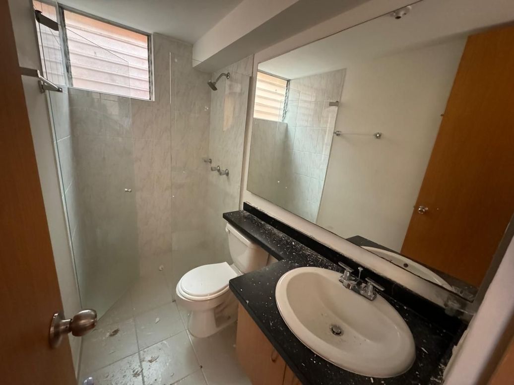 Casa de 3 alcobas en arriendo en Cjr Quintas De Aranjuez Primera Etapa, Bogotá, 99 m² · foto 7 de 14