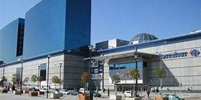 PARA INVERSIONSTAS VENDEMOS EN EXCELENTE UBICACIÓN, LOCAL DE 69 M2, CON USO DE SUELO COMERCIAL, IDEAL PARA EL DESARROLLO DE TU EMPRESA O PARA TENER UNA RENTA FIJA. EL LOCAL ESTÁ UBICADO EN EL CENTRO COMERCIAL LA ESTACIÓN UBICADO ESTRATEGICAMENTE DENTRO DEL MALL. ACTUALMENTE TIENE CONTRATO DE ARRENDAMIENTO Y PUEDE SER CEDIDO AL NUEVO PROPIETARIO PARA QUE SIGA RECIBIENDO LA RENTA QUE PRODUCE EL LOCAL. MAYORES INFORMES COMUNICARSE CON EL 602 661 0000 O LOS CELS 300 912 1380 Y 318 712 4864