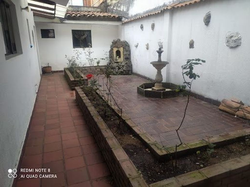 Casa de 3 alcobas en venta en Santa Barbara, Bogotá, 220 m² · foto 3 de 20