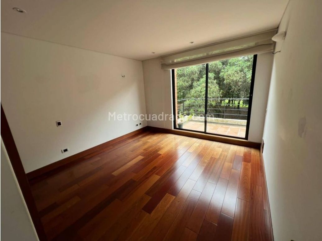Casa de 4 alcobas en venta en Guaymaral, Bogotá, 513 m² · foto 16 de 17