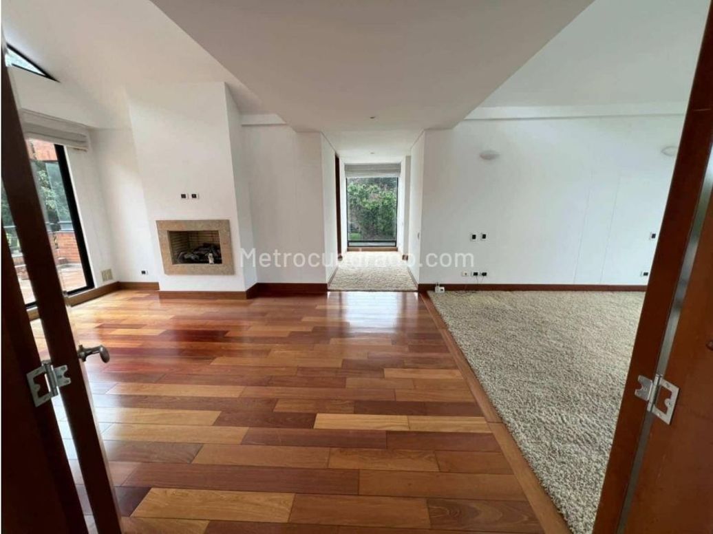Casa de 4 alcobas en venta en Guaymaral, Bogotá, 513 m² · foto 5 de 17