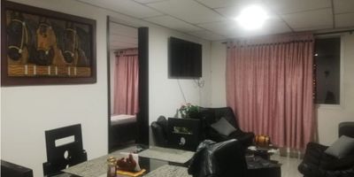 Venta casa con Renta de 4 niveles en Villamaria manizales, cuenta con 18 habitaciones, 8 baños, 6 salacomedor, gas,  6 zona de ropas, piso en general en ceramica, garaje cubierto, garaje descubierto, bahia de parqueo.Area construida 420mts2

FRENTE PRINCIPAL

1er Piso: Local comercial con baño.

2do piso: Apartaestudio de un 1 solo ambiente, baño, cocina y zona de ropas.

- Apartamento: 3 Alcobas, salacomedor, cocina sencilla y 1 baño.

3er piso:  Apartamento de 2 alcobas, 1 baño, salacomedor, cocina sencilla y zona de ropas.

-Apartamento: 3 Alcobas, 1 baño, salacomedor, cocina sencilla y zona de ropas. 

-Apartamento 3 Alcobas, 1 baño, salacomedor, cocina sencilla y zona de ropas. 

SEGUNDO FRENTE:

1er piso:  Parqueadero para 20 motos y 2do piso: Apto: 3 alcobas, salacomedor, baño, zona de ropas y 3er piso: Apartamento de 3 alcobas, salacomedor,baño y zona de ropas.

 

 

