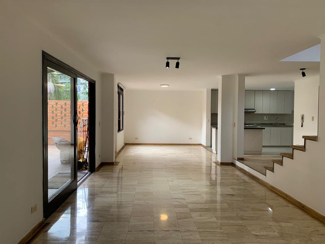 Casa en Arriendo en ALEJANDRIA, El Poblado, Medellín en Loma De Los Parra