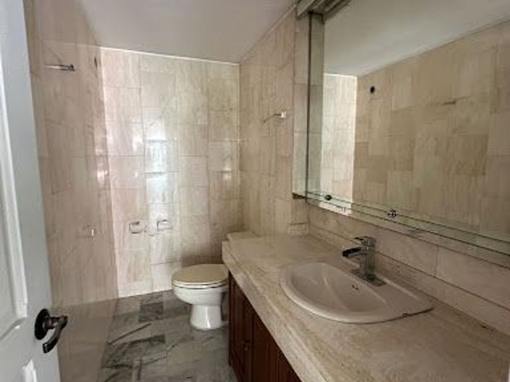 Apartamento en venta en Chicó Reservado, Bogotá · foto 16 de 17