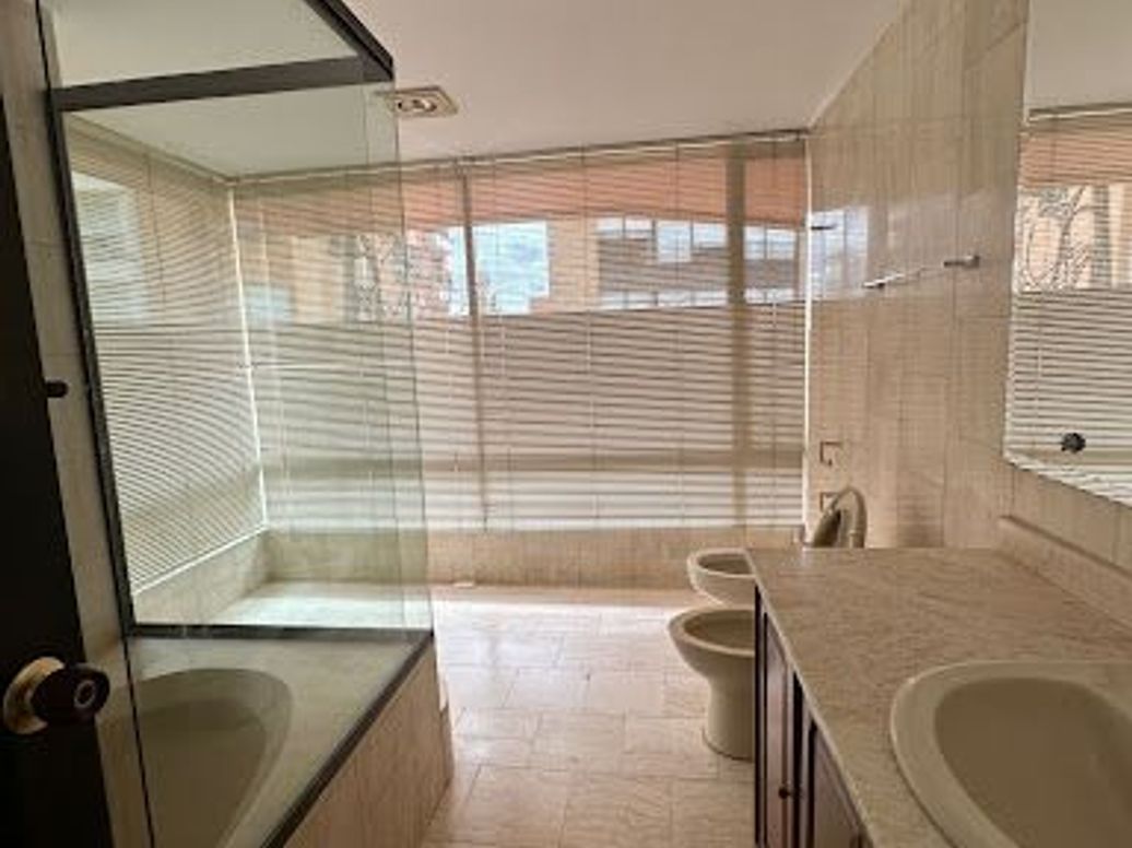 Apartamento en venta en Chicó Reservado, Bogotá · foto 17 de 17