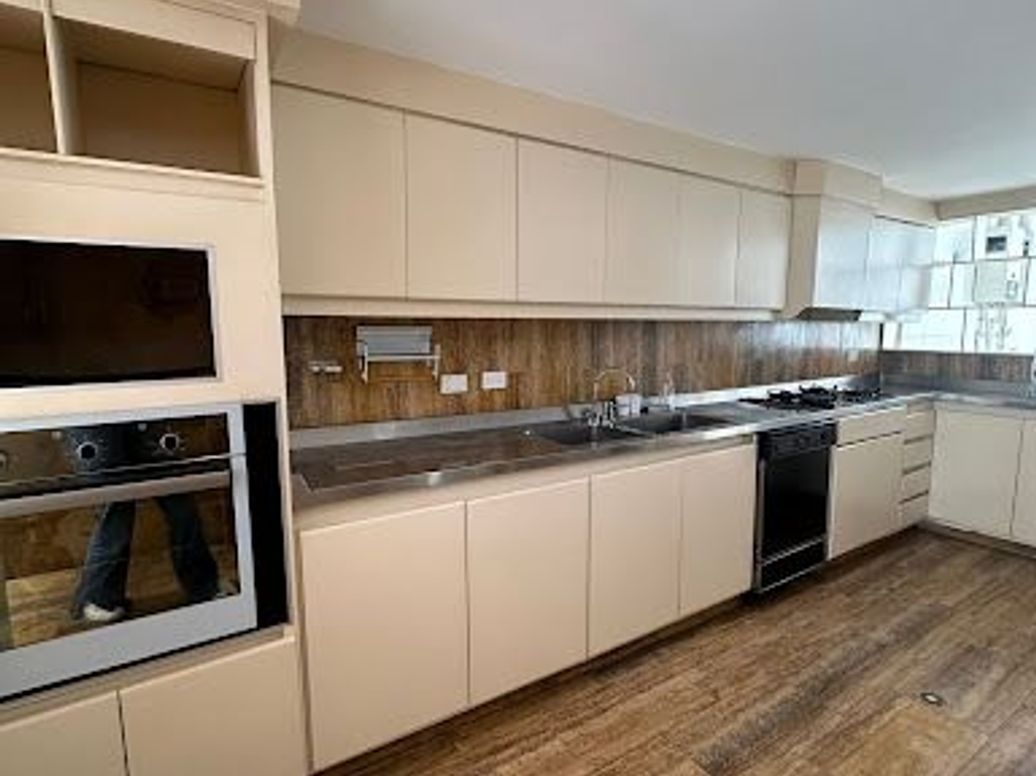 Apartamento en venta en Chicó Reservado, Bogotá · foto 8 de 17
