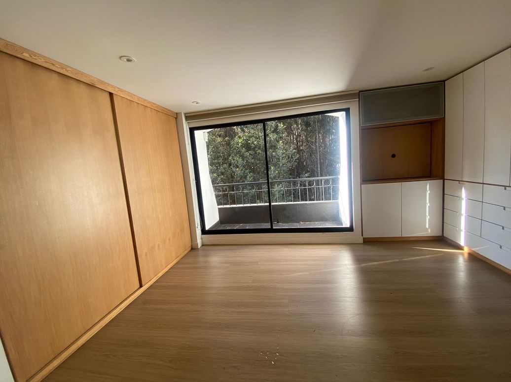Apartamento de 4 alcobas en arriendo en Cr Sabana Grande Et. Iii, Bogotá, 244 m² · foto 12 de 19