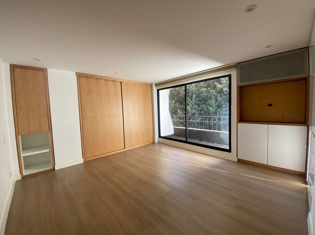 Apartamento de 4 alcobas en arriendo en Cr Sabana Grande Et. Iii, Bogotá, 244 m² · foto 4 de 19
