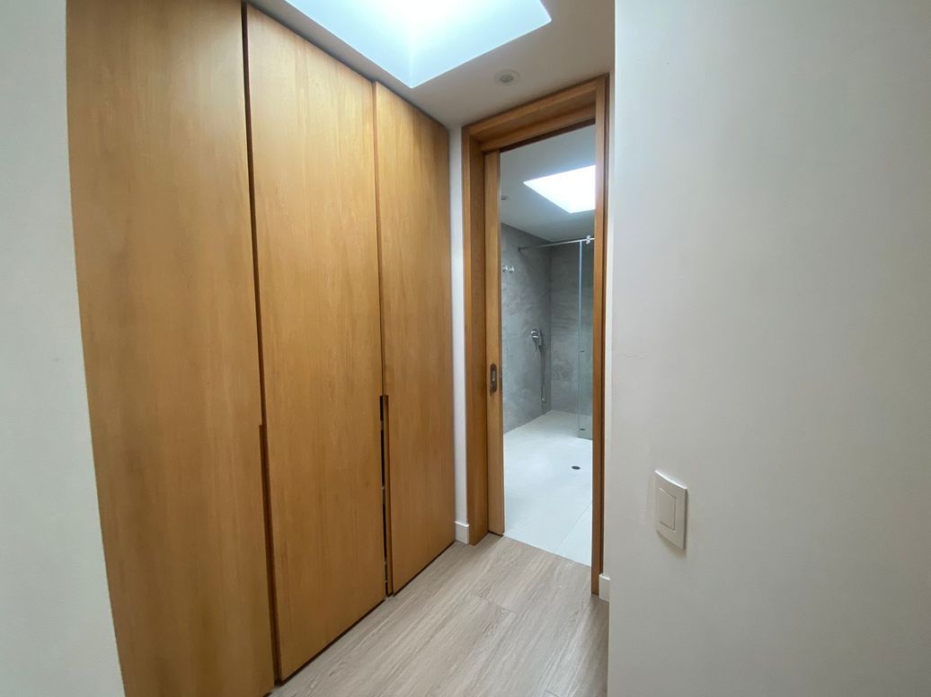 Apartamento de 4 alcobas en arriendo en Cr Sabana Grande Et. Iii, Bogotá, 244 m² · foto 2 de 19
