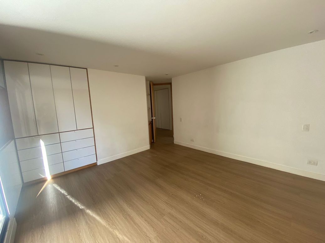 Apartamento de 4 alcobas en arriendo en Cr Sabana Grande Et. Iii, Bogotá, 244 m² · foto 17 de 19