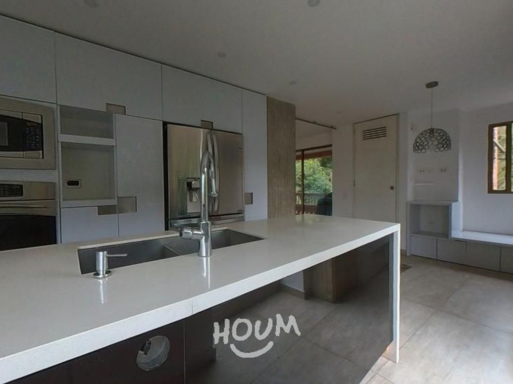 Apartamento de 3 alcobas en venta en Niza Suba, Bogotá, 205 m² · foto 8 de 20