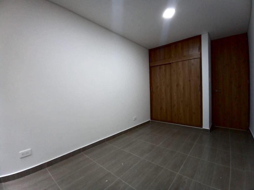 Apartamento de 3 alcobas en venta en Las Flores, Bogotá, 75 m² · foto 5 de 14