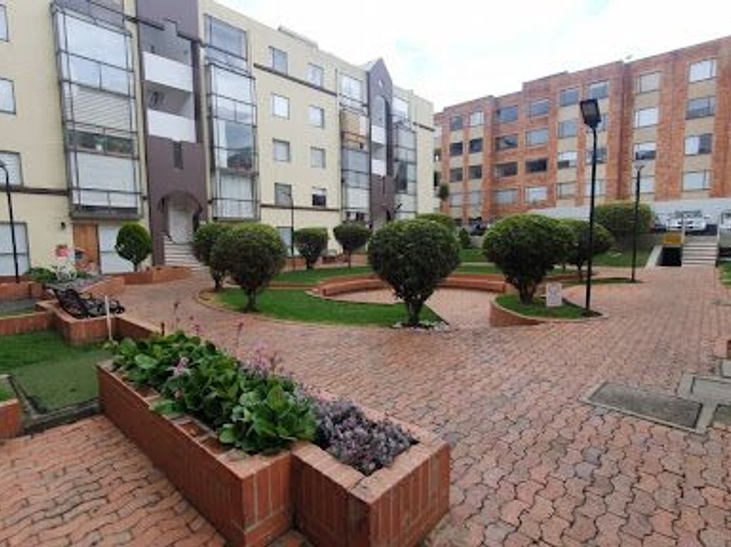 Apartamento de 4 alcobas en venta en Cedritos, Bogotá, 78 m² · foto 19 de 20