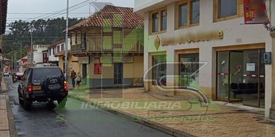 Se arrienda local en excelente ubicación que cuenta con servicios de luz y agua