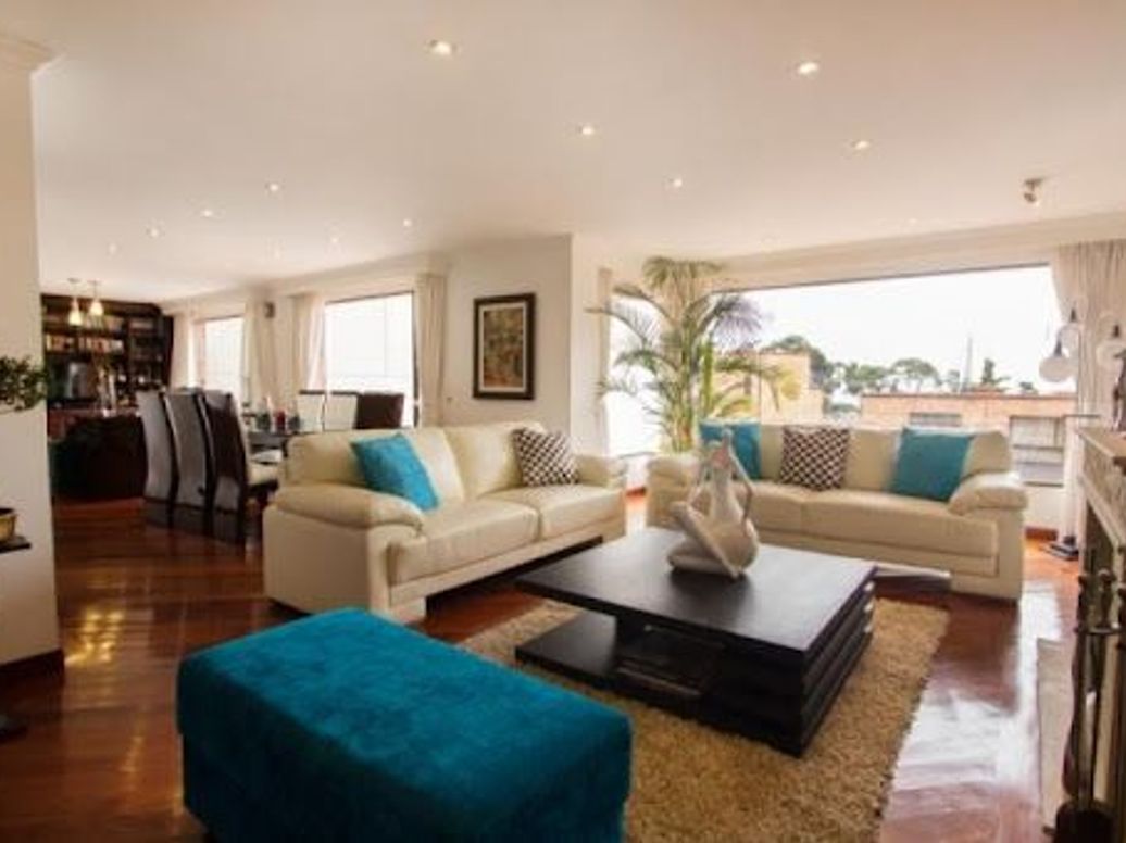 Apartamento de 3 alcobas en venta en Chicó Alto, Bogotá, 200 m² · foto 3 de 20