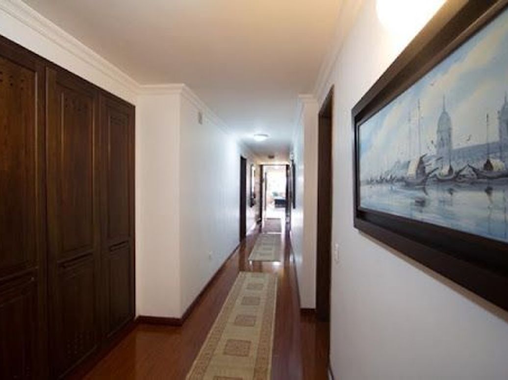Apartamento de 3 alcobas en venta en Chicó Alto, Bogotá, 200 m² · foto 12 de 20