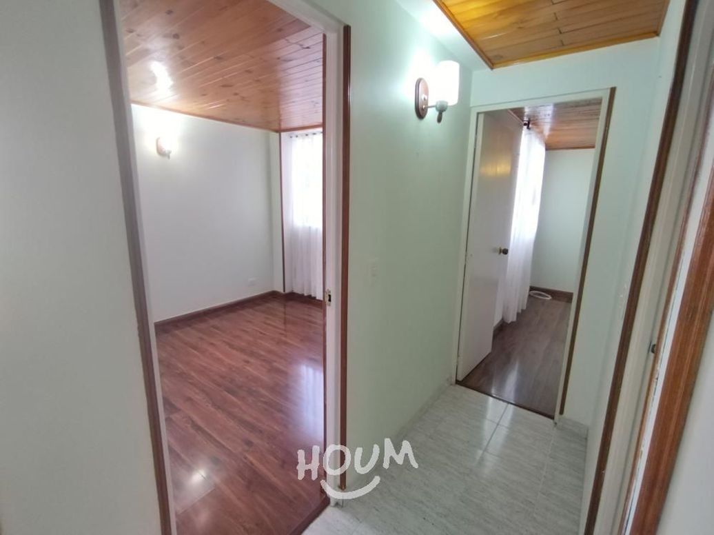 Apartamento de 2 alcobas en venta en Urbanizal Senorial, Bogotá, 49 m² · foto 9 de 11