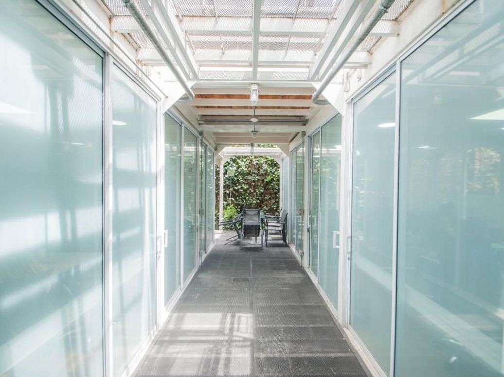 Casa de 15 alcobas en venta en Cerros De Los Alpes, Bogotá, 380 m² · foto 2 de 18