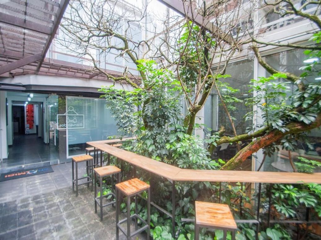 Casa de 15 alcobas en venta en Cerros De Los Alpes, Bogotá, 380 m² · foto 6 de 18