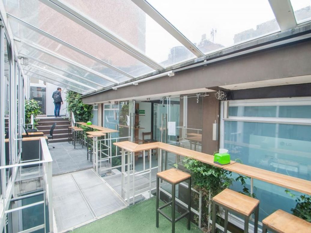 Casa de 15 alcobas en venta en Cerros De Los Alpes, Bogotá, 380 m² · foto 16 de 18